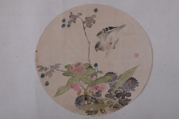 清馮芳設(shè)色花鳥(niǎo)圖絹本圓扇面